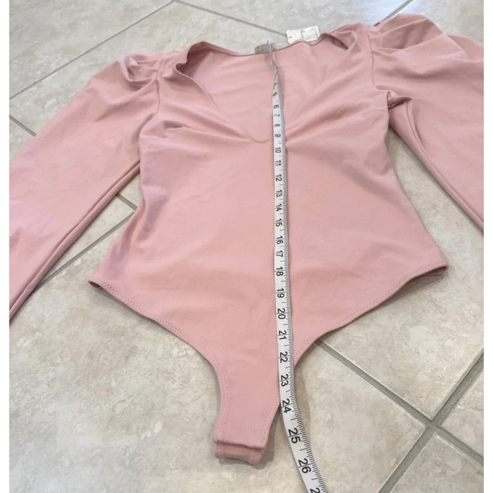 New Free People Intimately Pale Pink Bodysuit Puff Long Sleeve Deep V Size S NWT